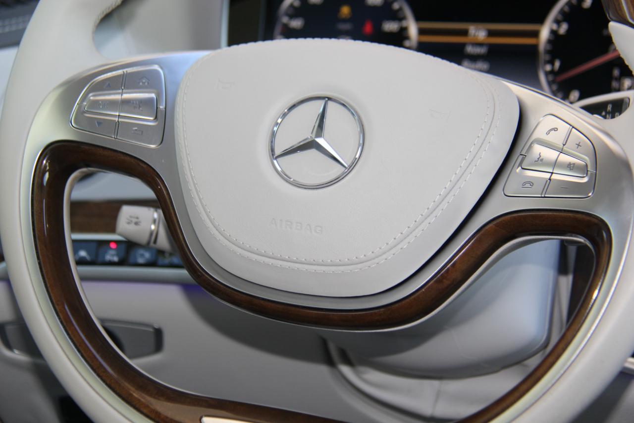 Mercedes-Benz S-Class S550 2015