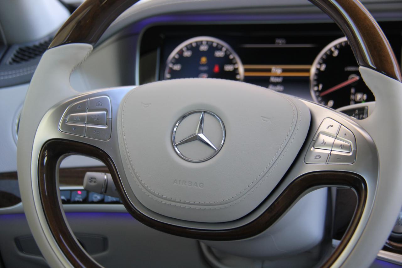 Mercedes-Benz S-Class S550 2015