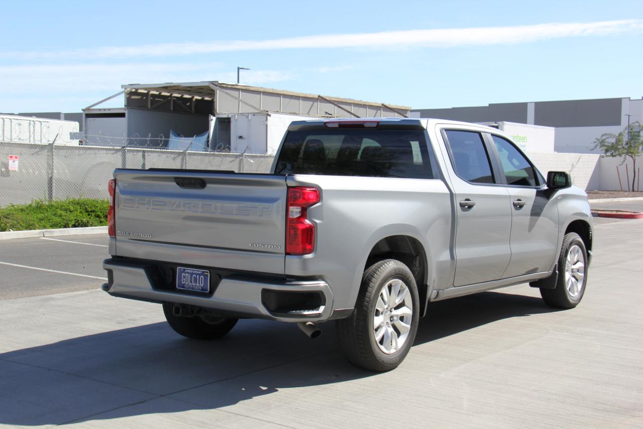 Chevrolet Silverado 1500 Custom Crew Cab 2WD 2024