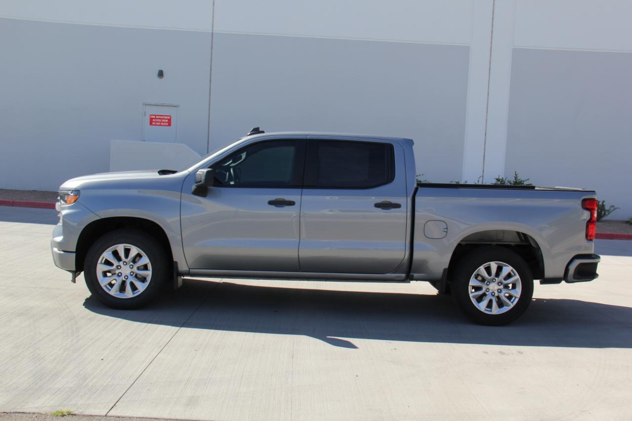 Chevrolet Silverado 1500 Custom Crew Cab 2WD 2024