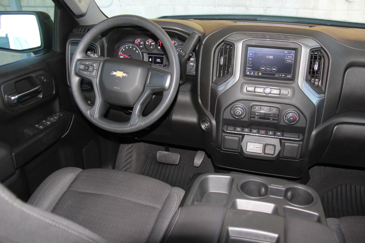 Chevrolet Silverado 1500 Custom Crew Cab 2WD 2024