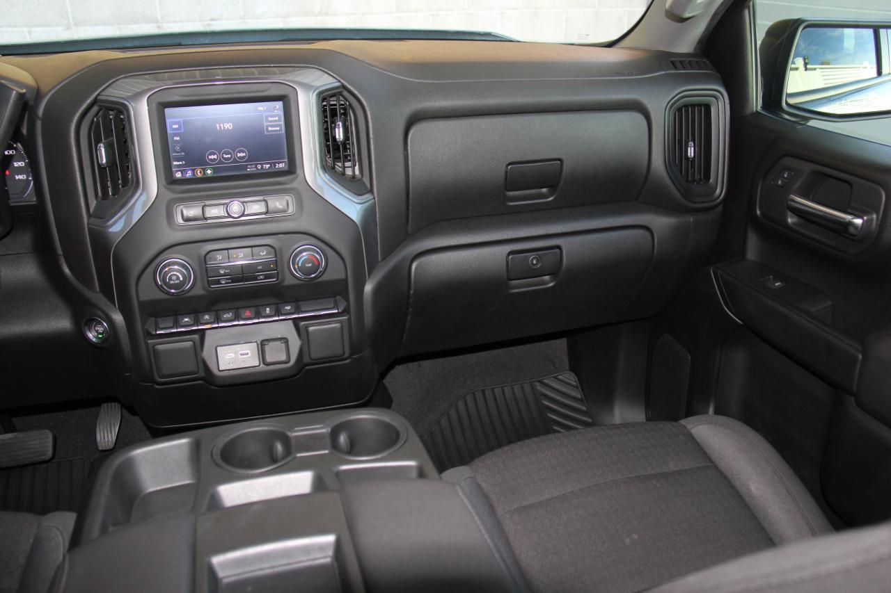 Chevrolet Silverado 1500 Custom Crew Cab 2WD 2024