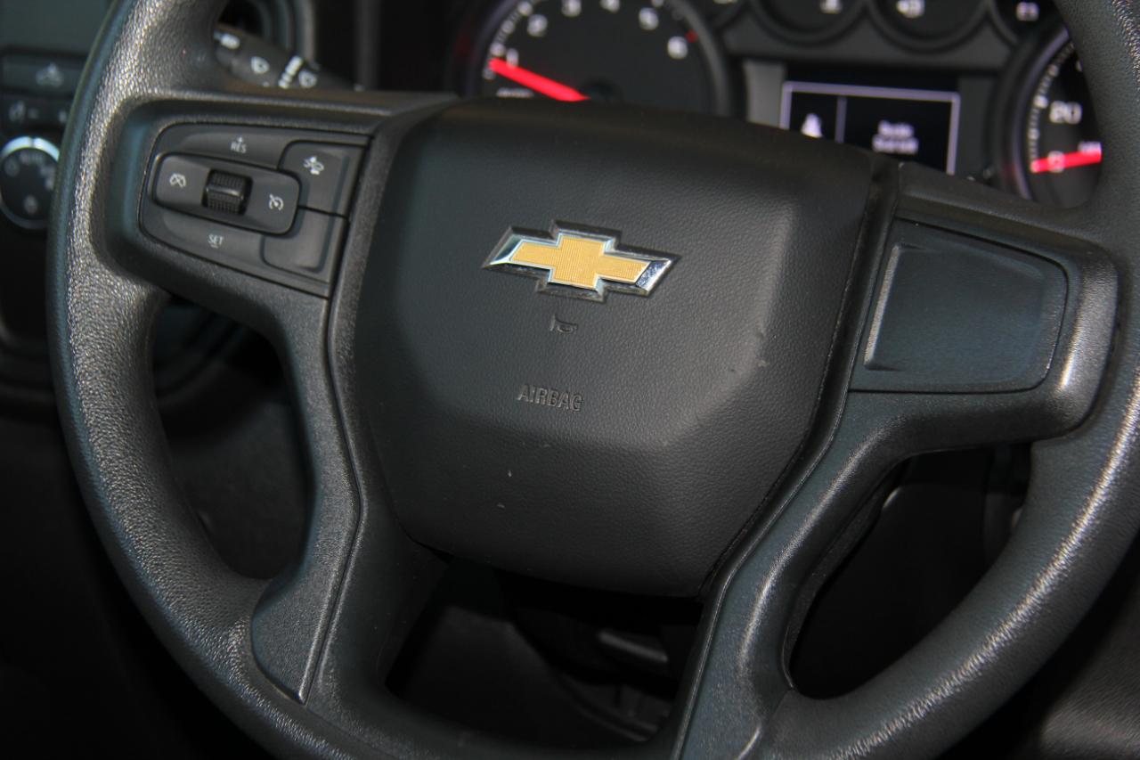 Chevrolet Silverado 1500 Custom Crew Cab 2WD 2024