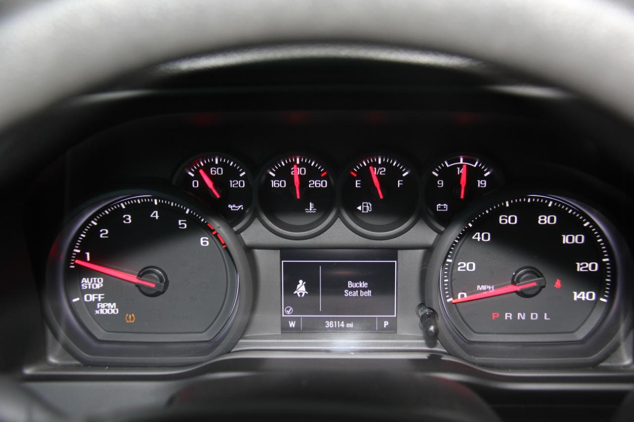 Chevrolet Silverado 1500 Custom Crew Cab 2WD 2024