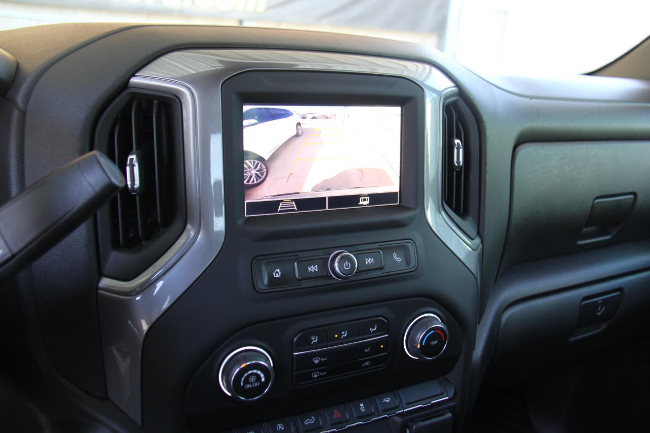 Chevrolet Silverado 1500 Custom Crew Cab 2WD 2024