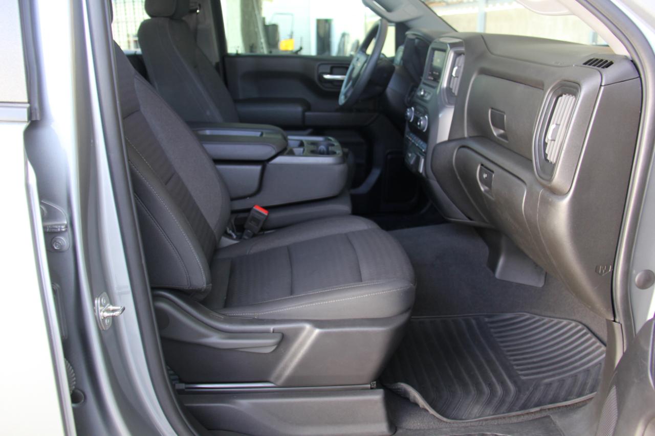 Chevrolet Silverado 1500 Custom Crew Cab 2WD 2024