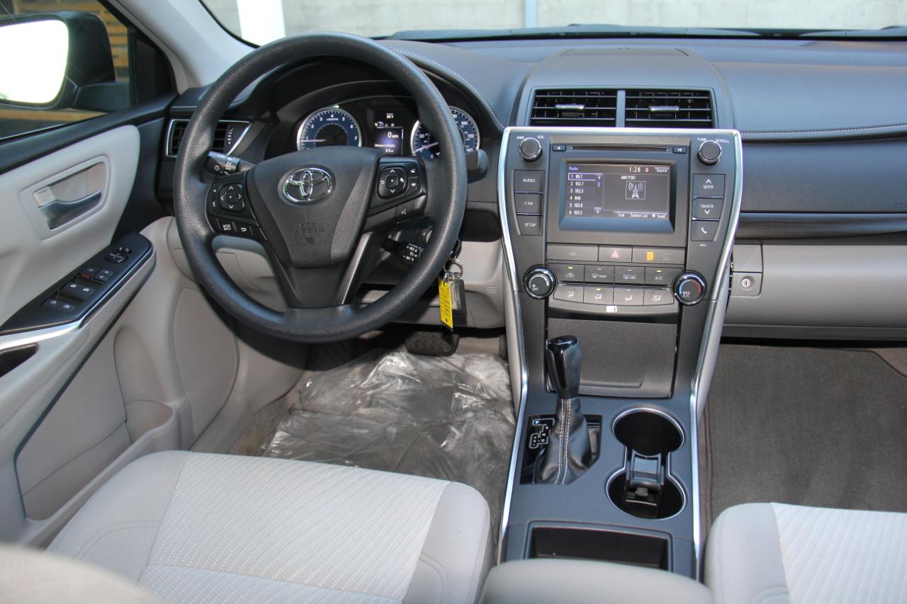 Toyota Camry LE 2017