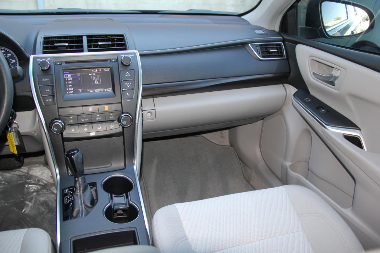 Toyota Camry LE 2017