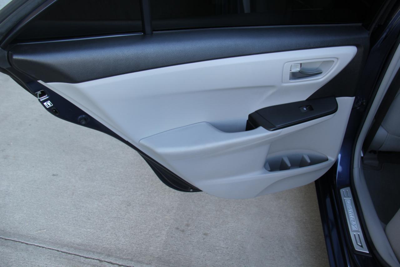 Toyota Camry LE 2017