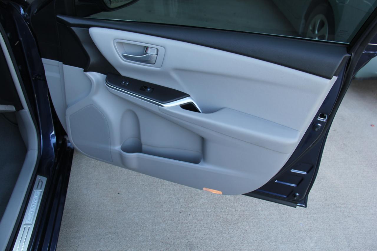 Toyota Camry LE 2017