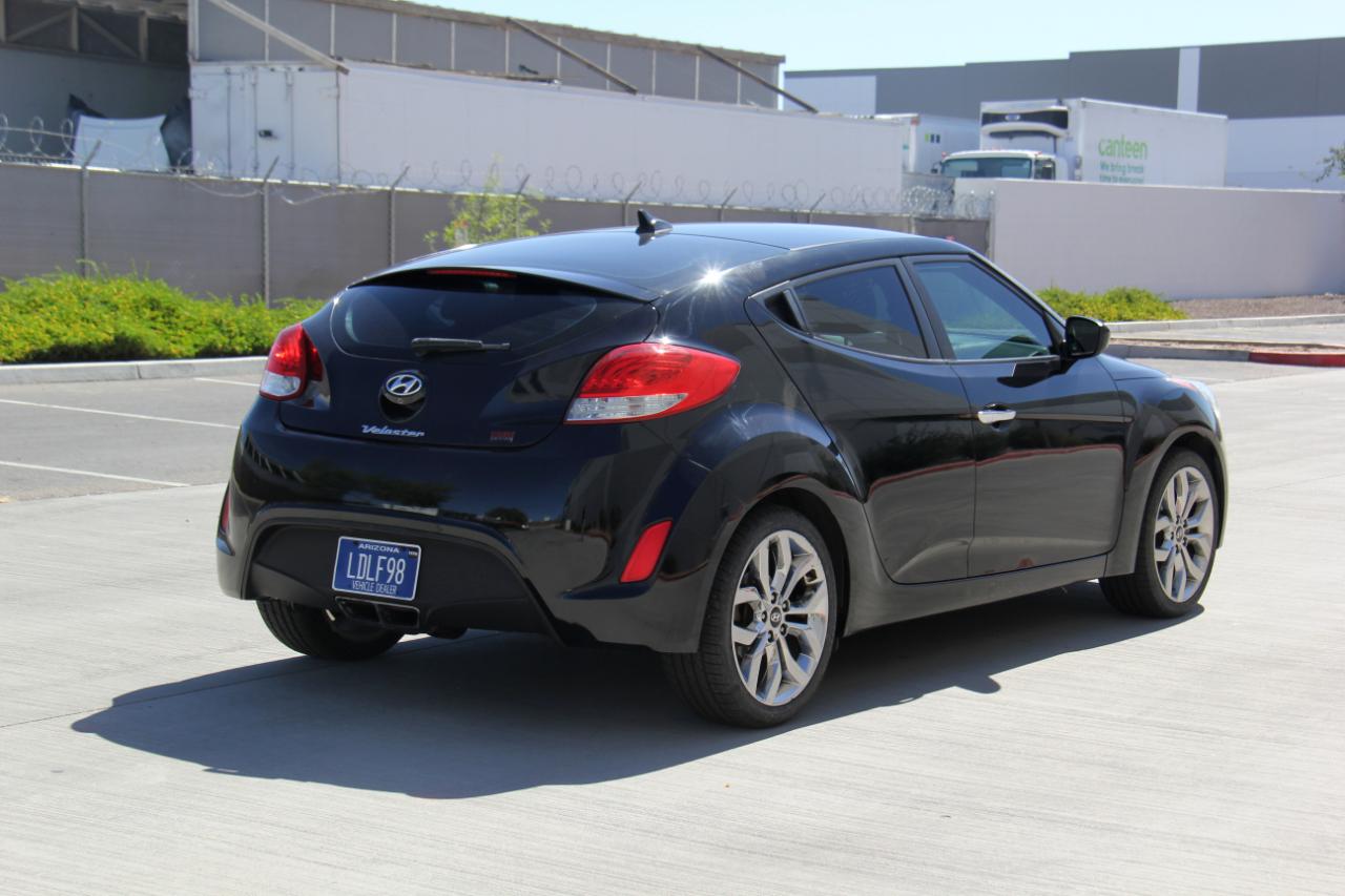 Hyundai Veloster Base 2014