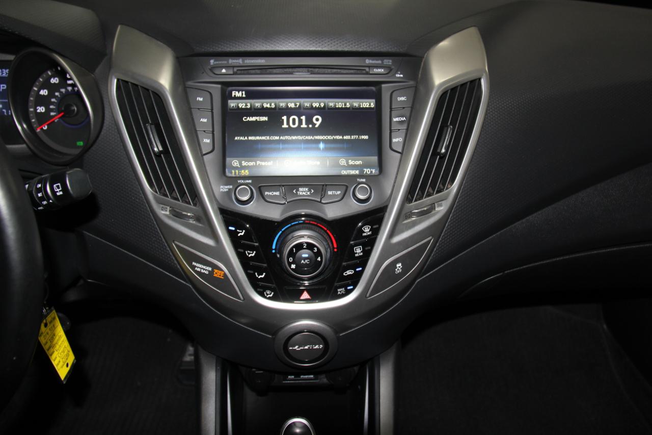 Hyundai Veloster Base 2014