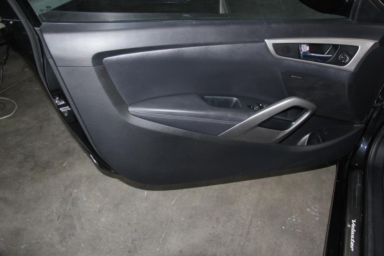 Hyundai Veloster Base 2014