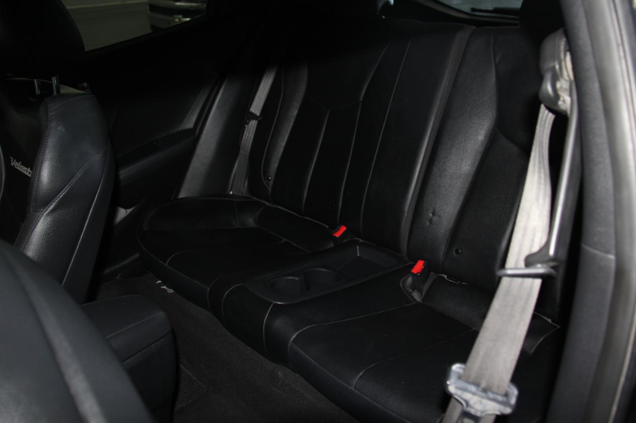 Hyundai Veloster Base 2014