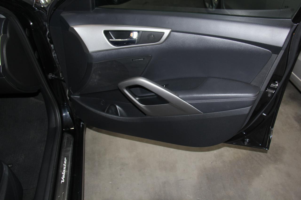 Hyundai Veloster Base 2014