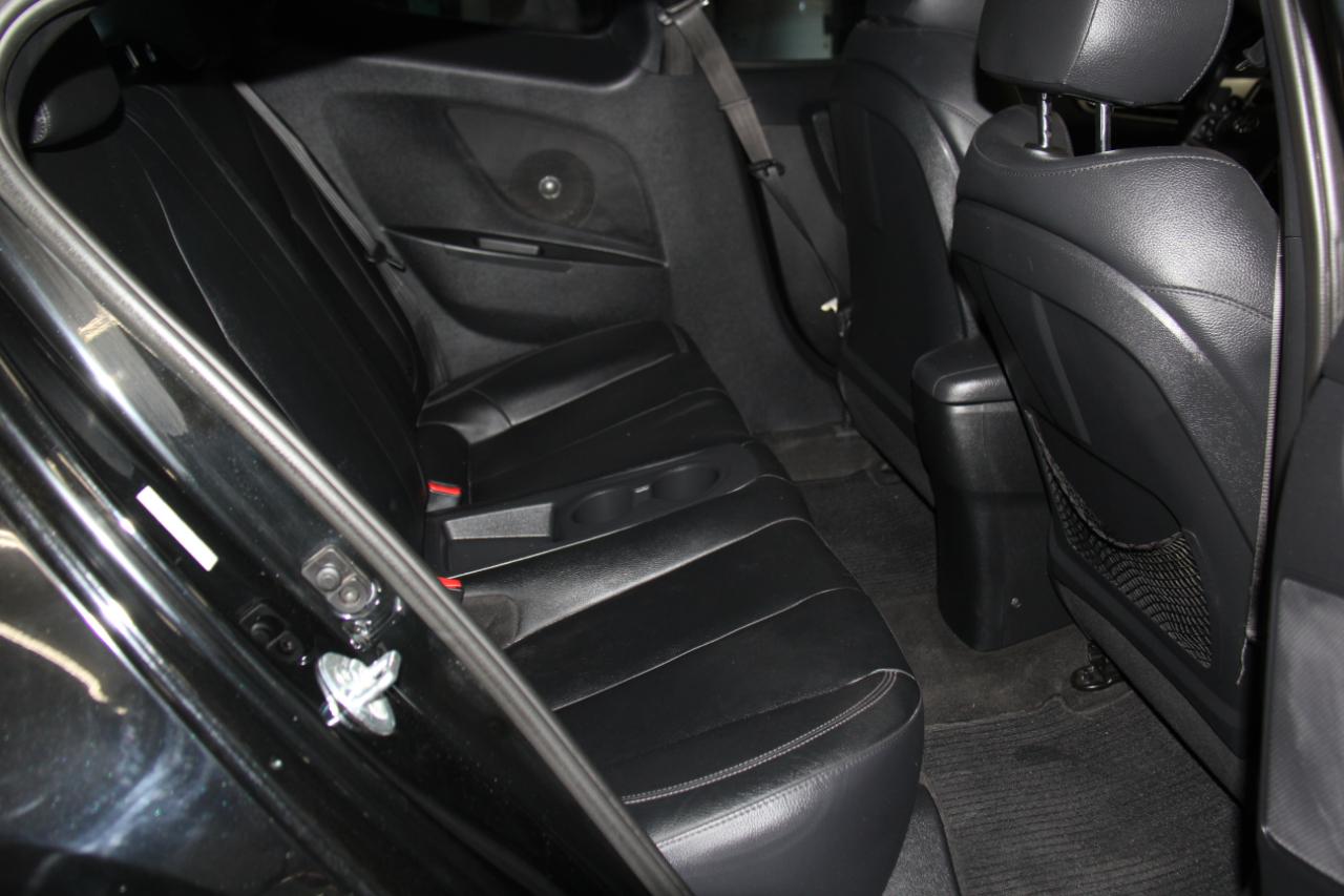 Hyundai Veloster Base 2014