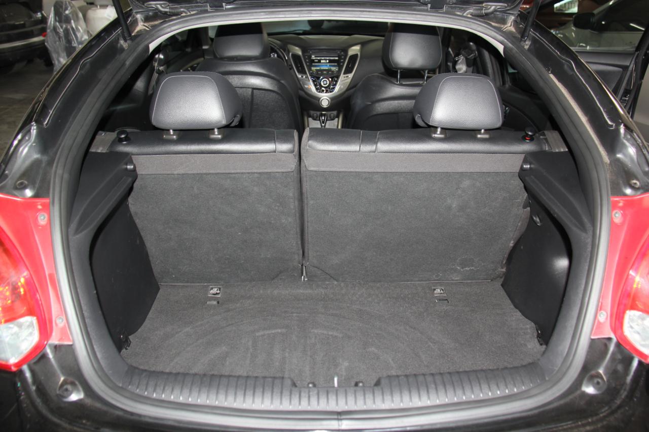 Hyundai Veloster Base 2014