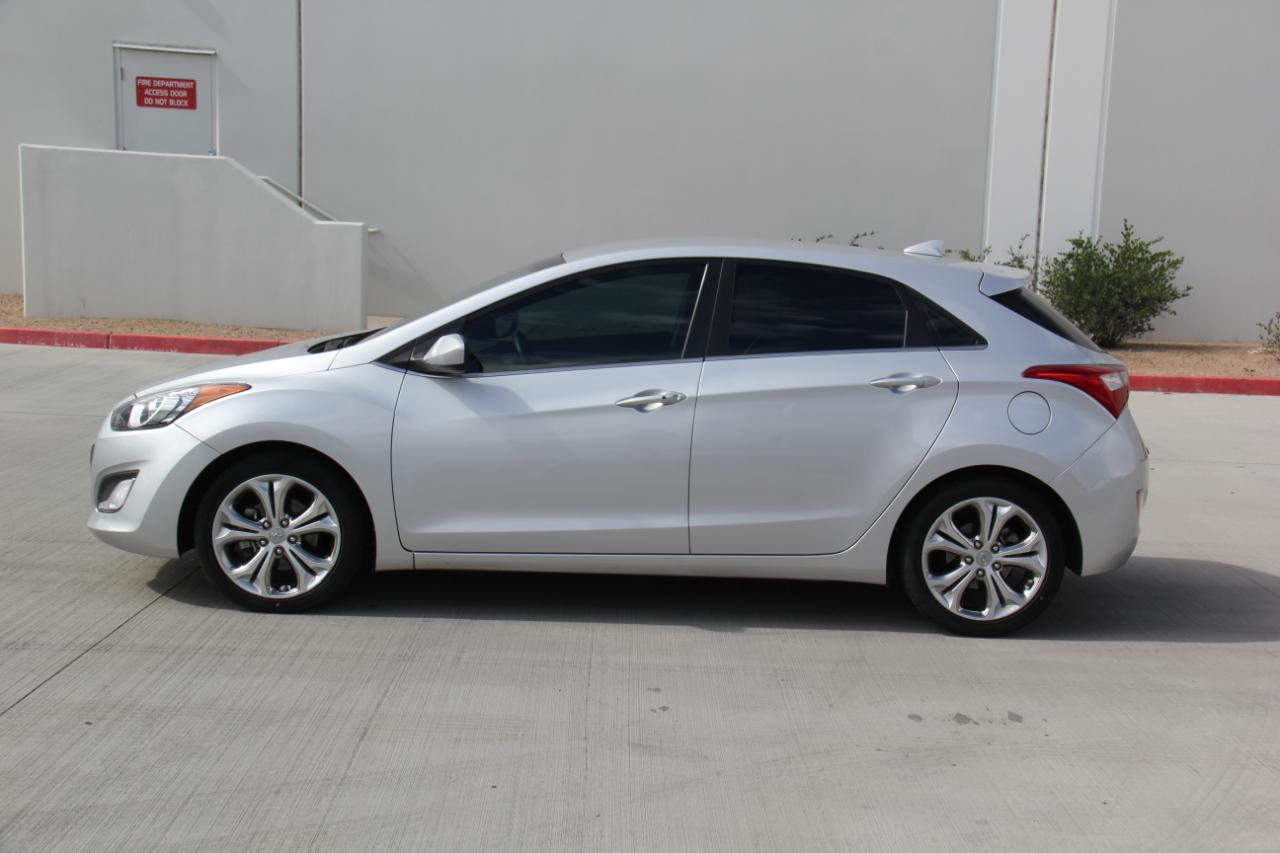 Hyundai Elantra GT Base 2013