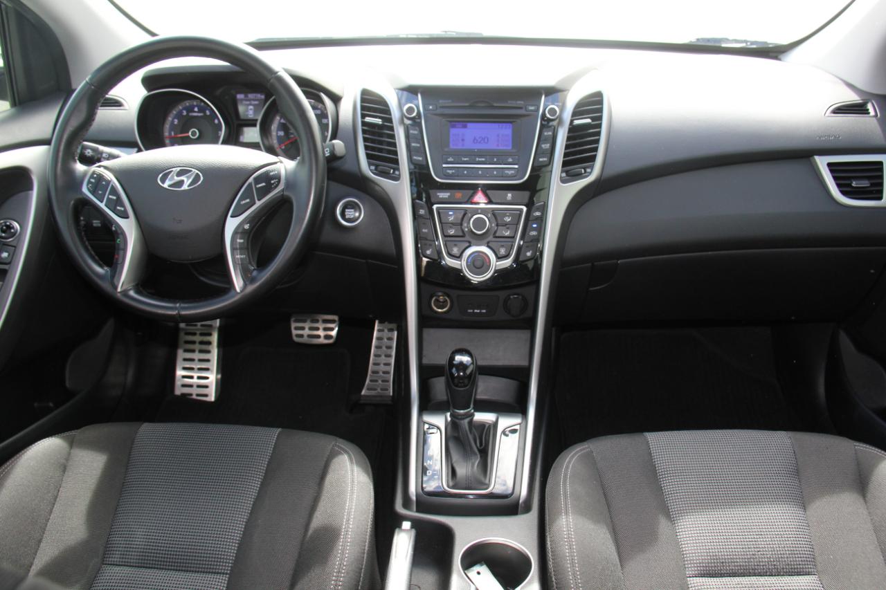 Hyundai Elantra GT Base 2013