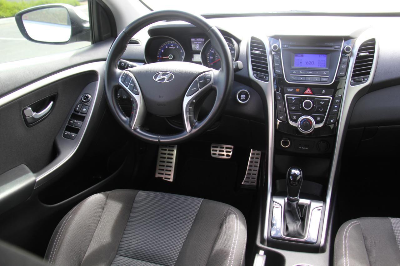 Hyundai Elantra GT Base 2013