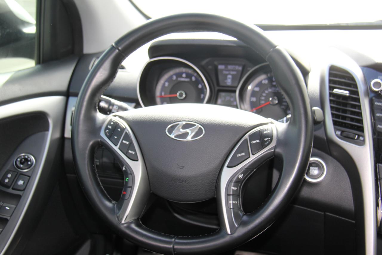 Hyundai Elantra GT Base 2013