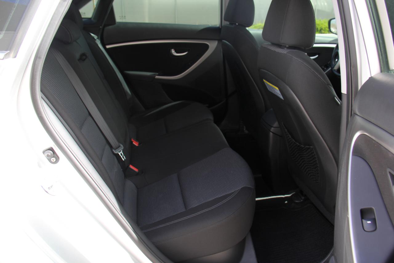 Hyundai Elantra GT Base 2013