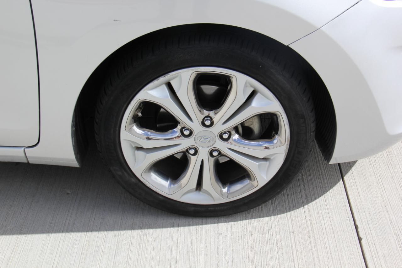 Hyundai Elantra GT Base 2013