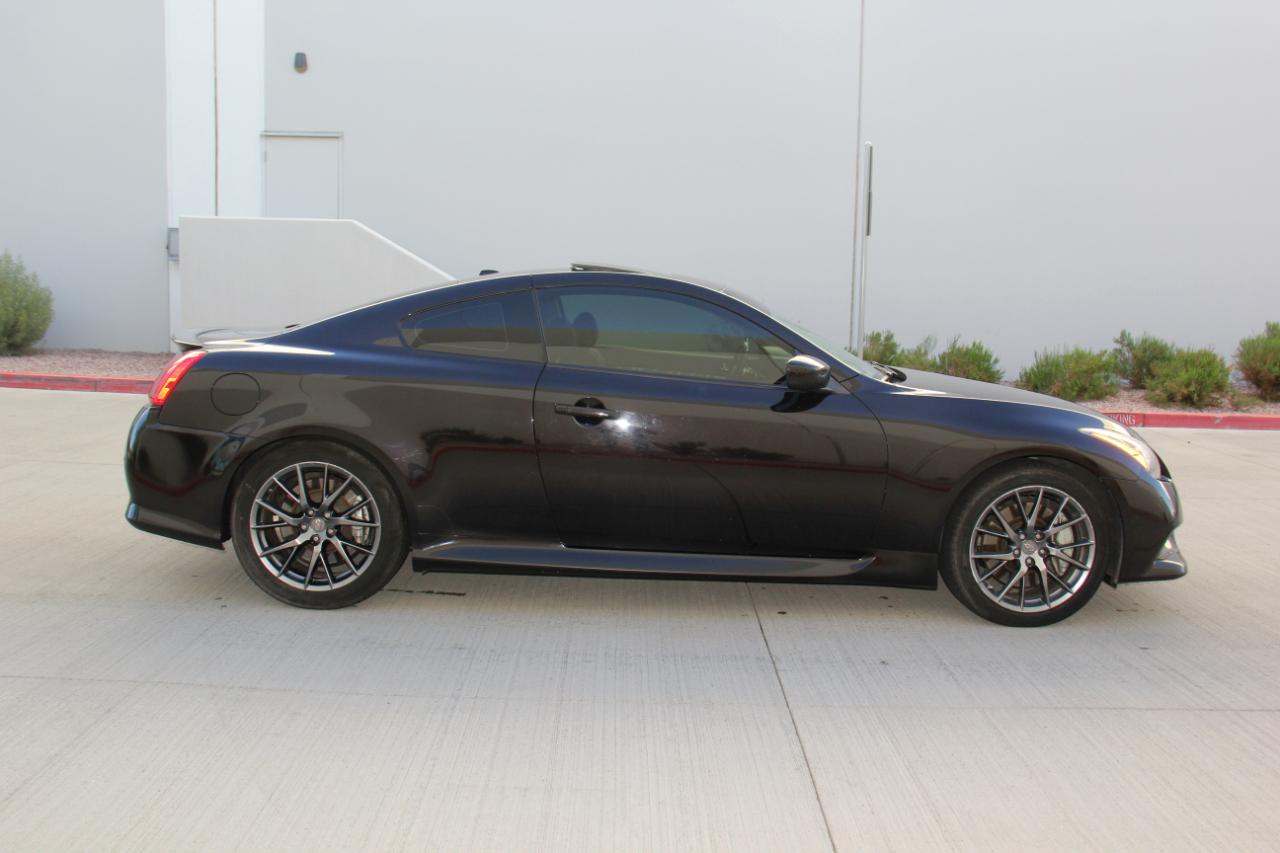 Infiniti G37  2013