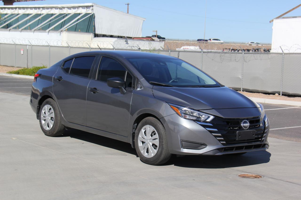 Nissan Versa S CVT 2025