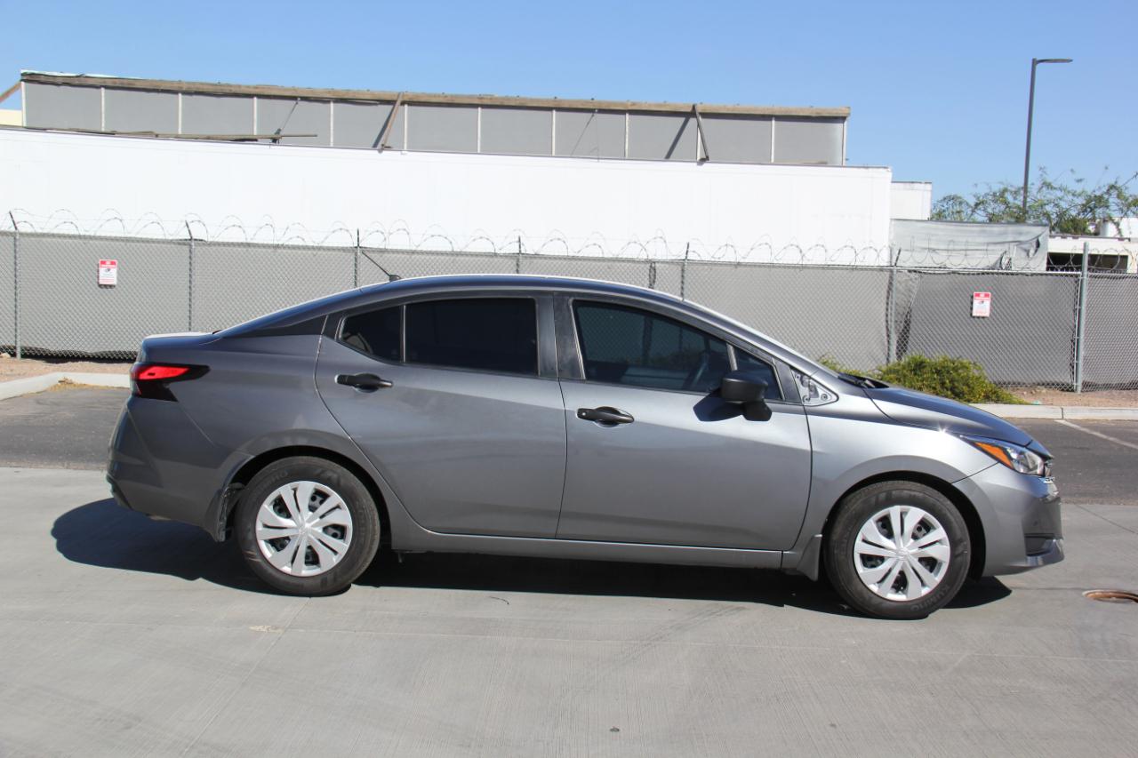 Nissan Versa S CVT 2025