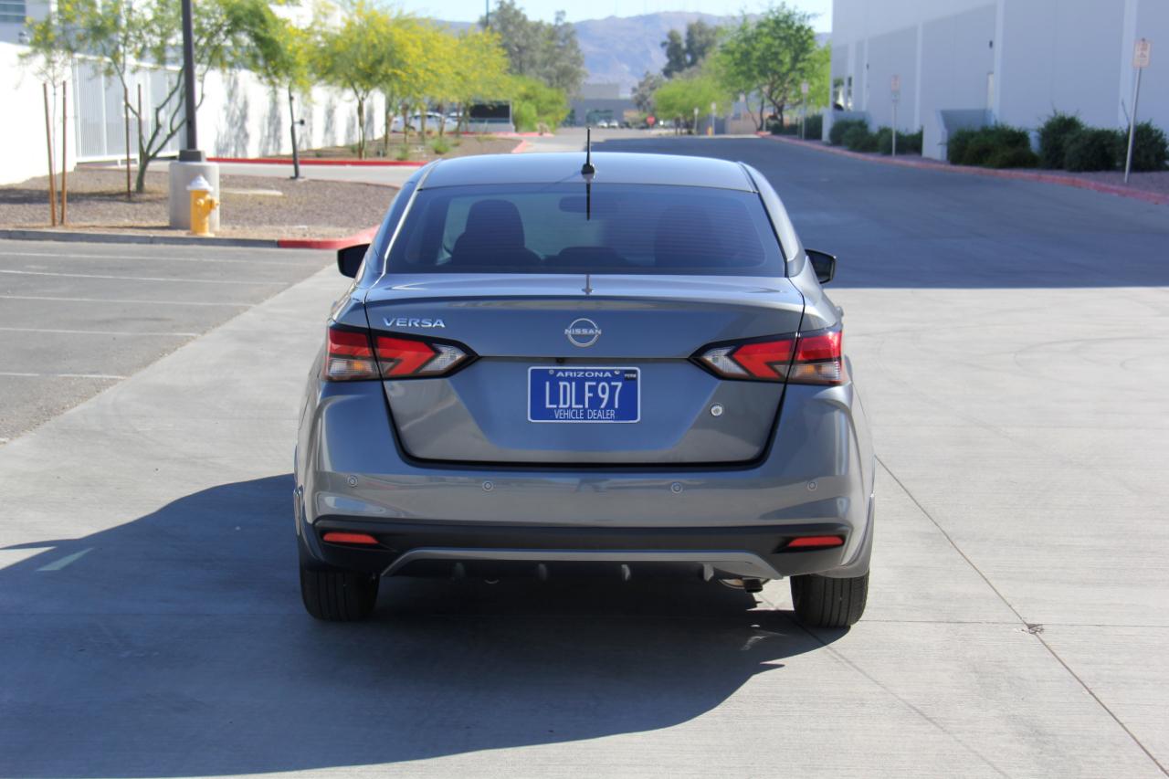 Nissan Versa S CVT 2025