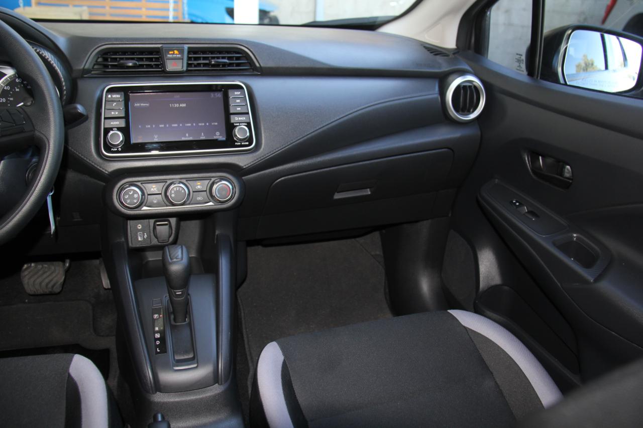 Nissan Versa S CVT 2025
