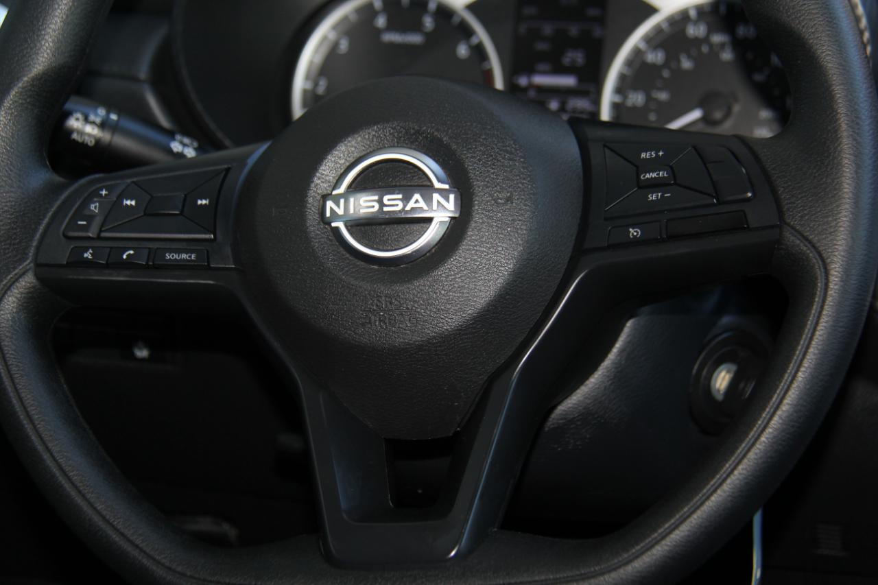 Nissan Versa S CVT 2025