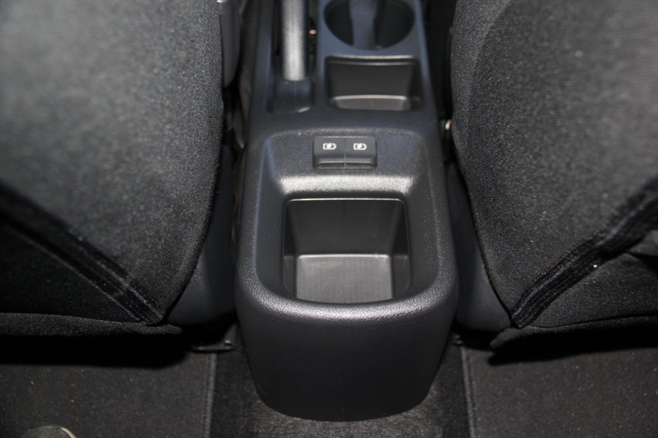 Nissan Versa S CVT 2025