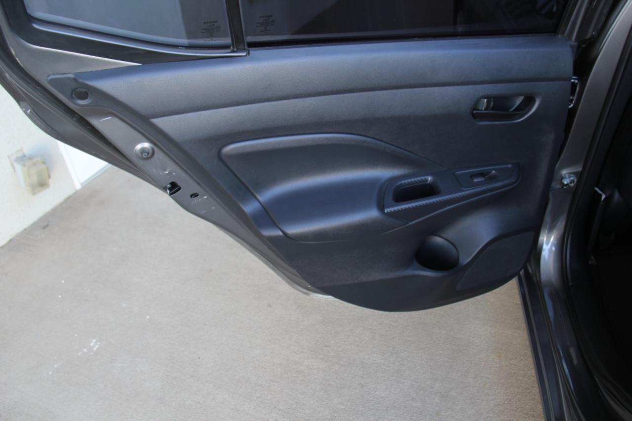 Nissan Versa S CVT 2025