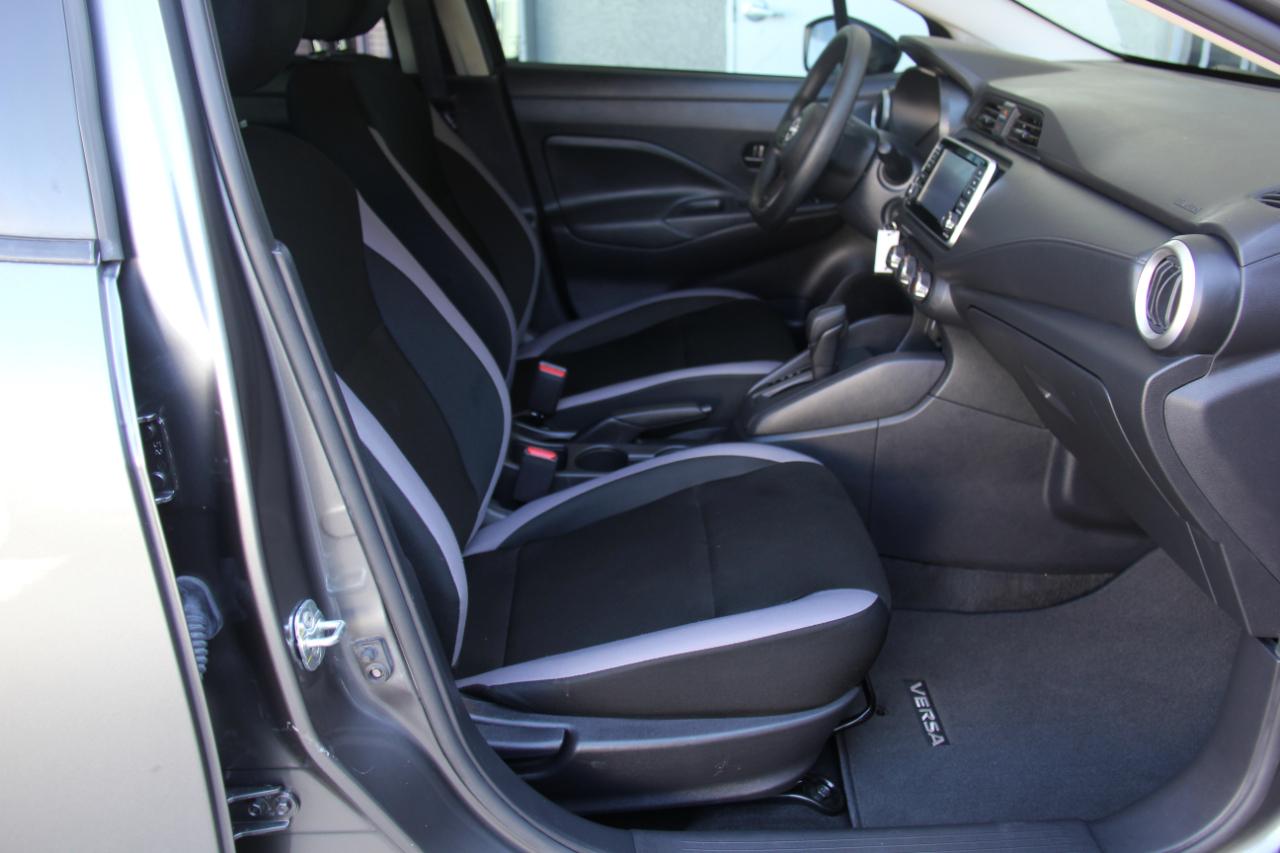 Nissan Versa S CVT 2025