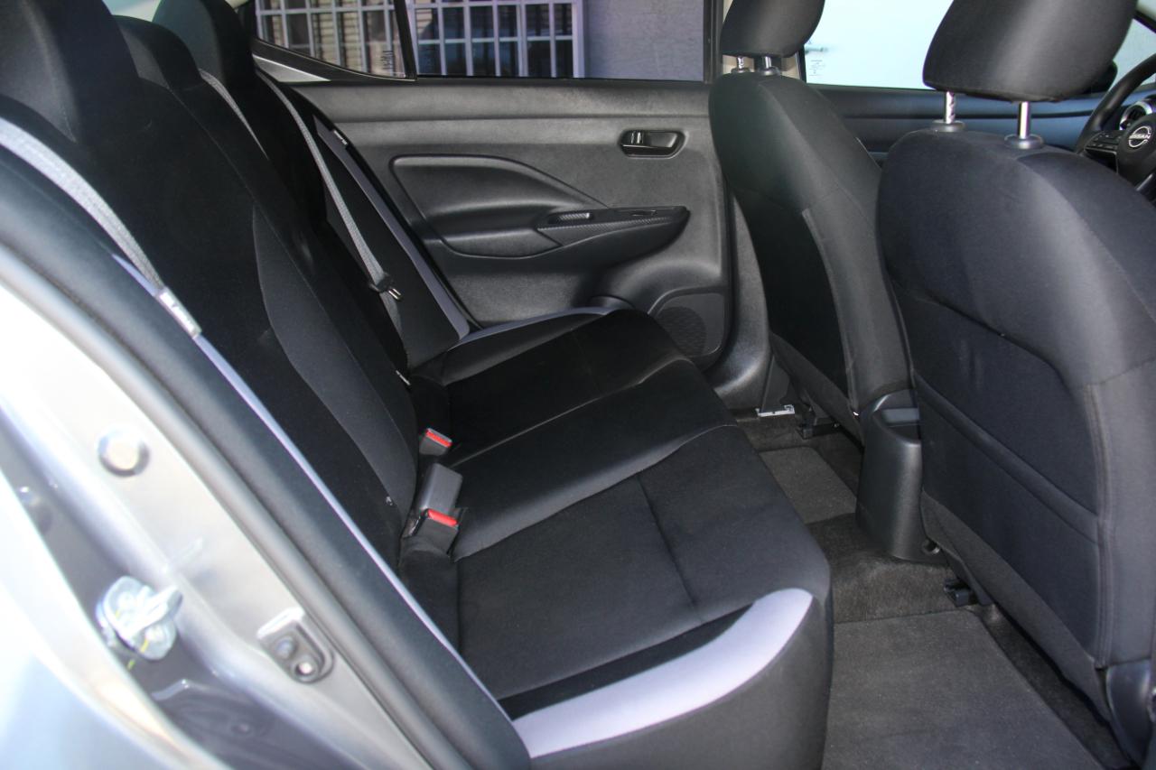 Nissan Versa S CVT 2025