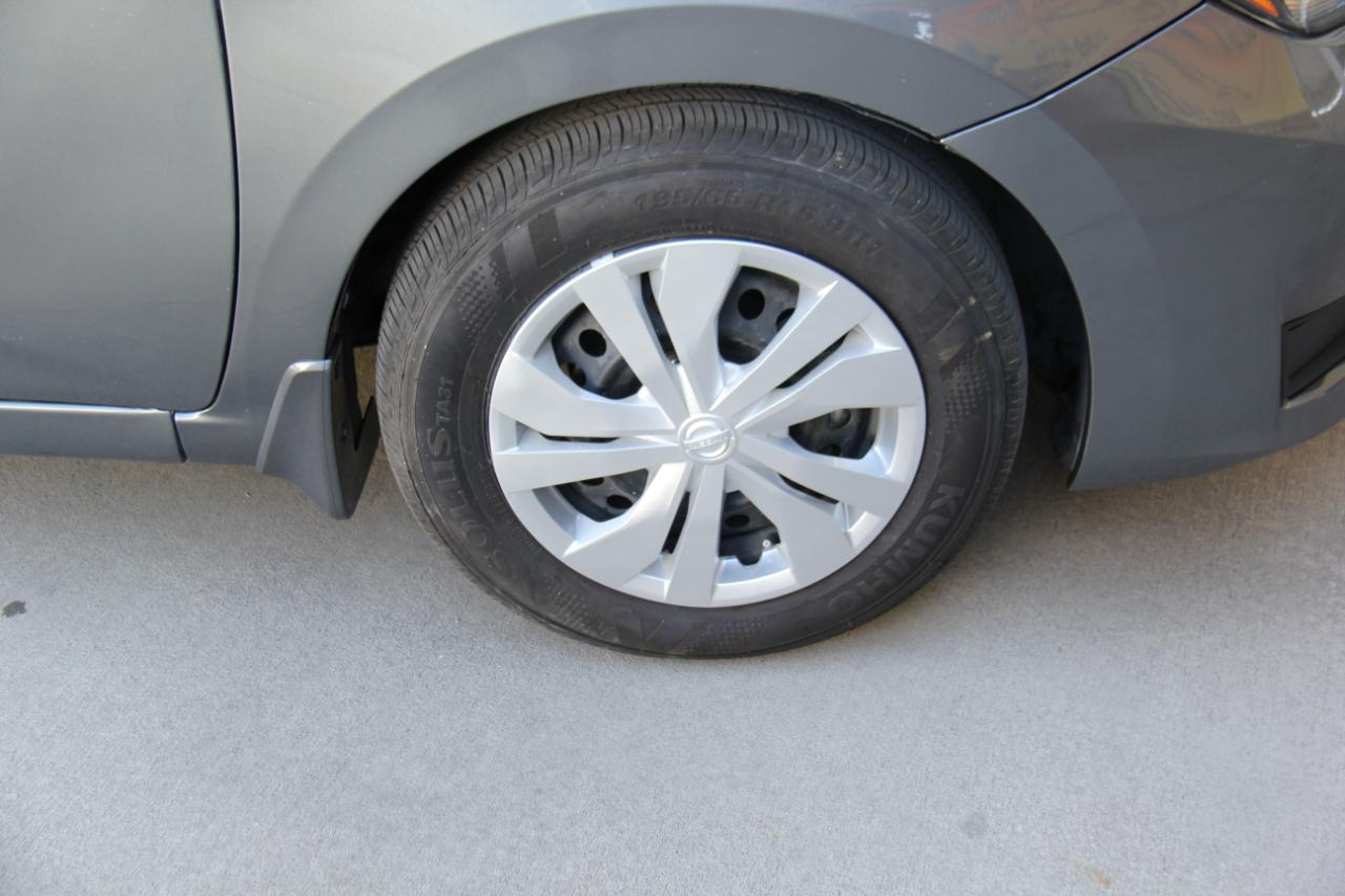 Nissan Versa S CVT 2025