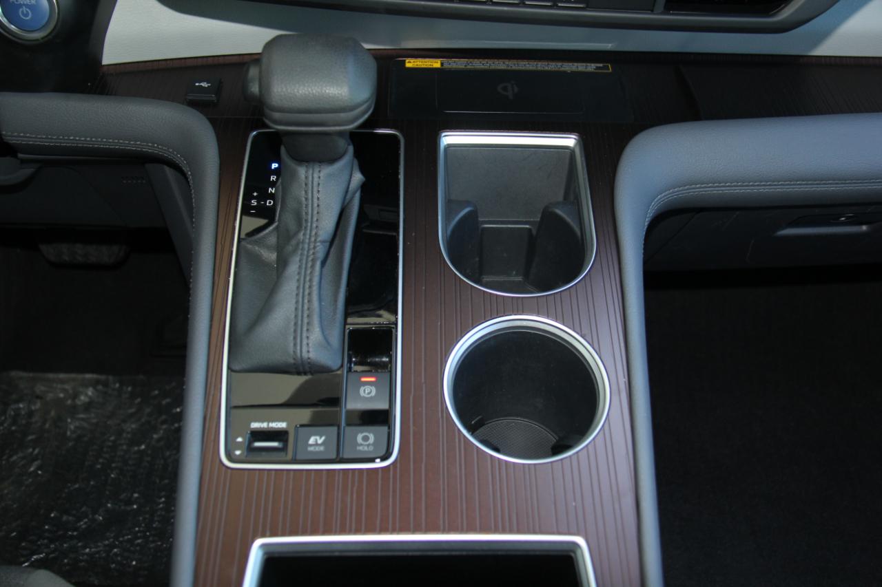 Toyota Sienna LE 8-Passenger 2024