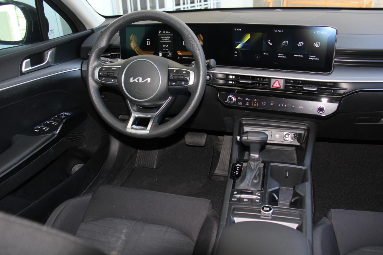 Kia K5 LXS 2025