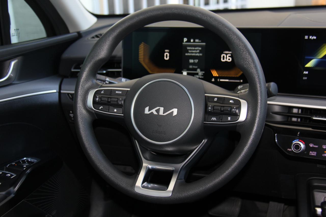 Kia K5 LXS 2025
