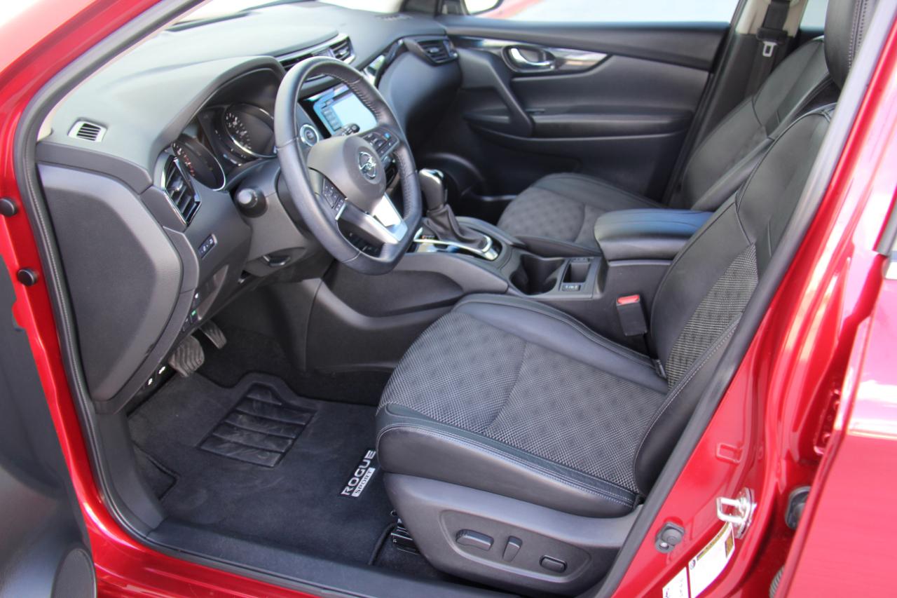 Nissan Rogue Sport SV 2022