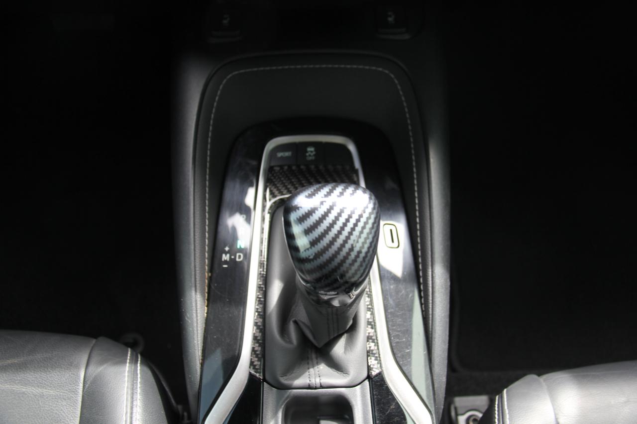 Toyota Corolla XSE Hatchback CVT 2022