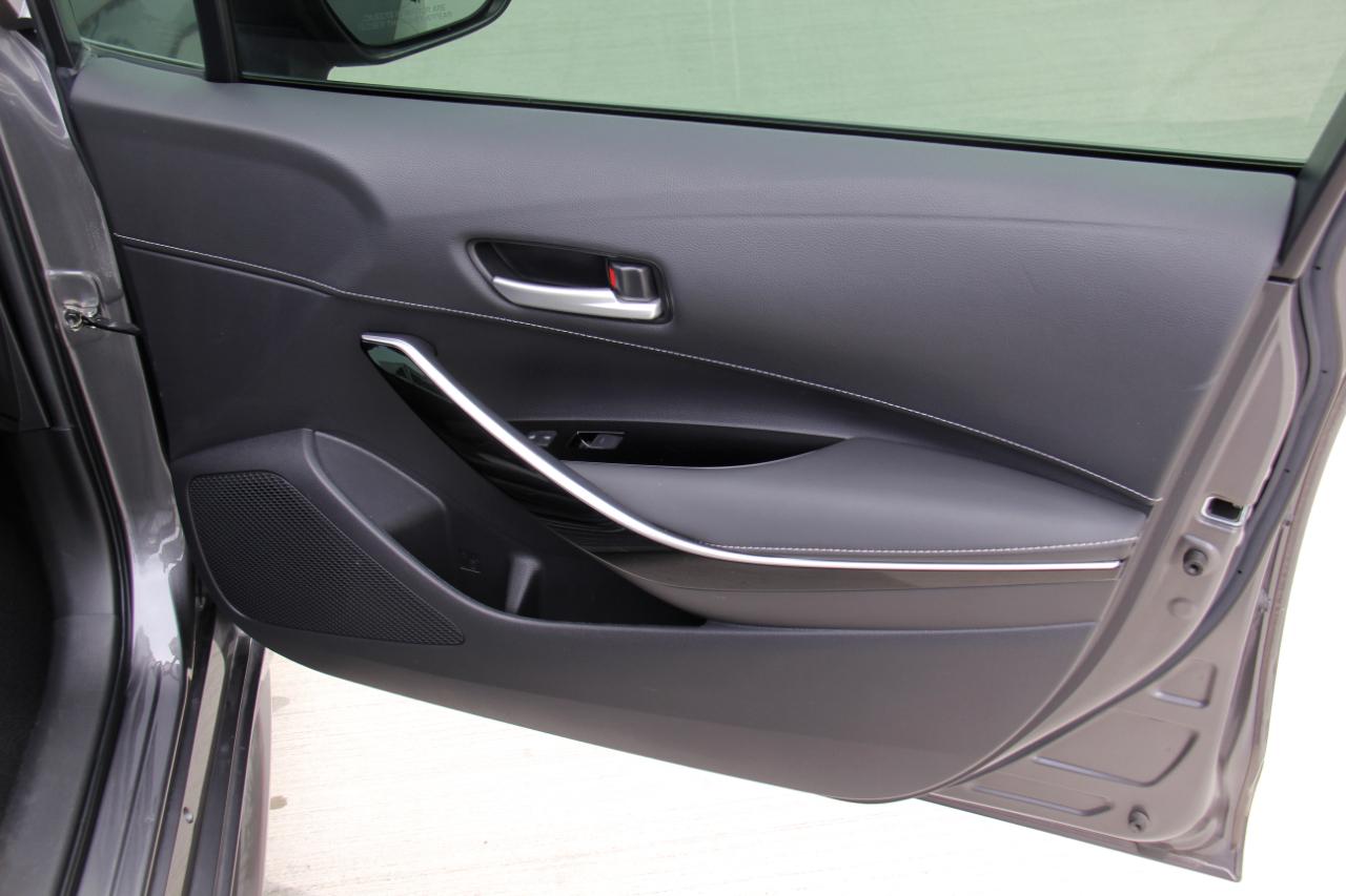 Toyota Corolla XSE Hatchback CVT 2022