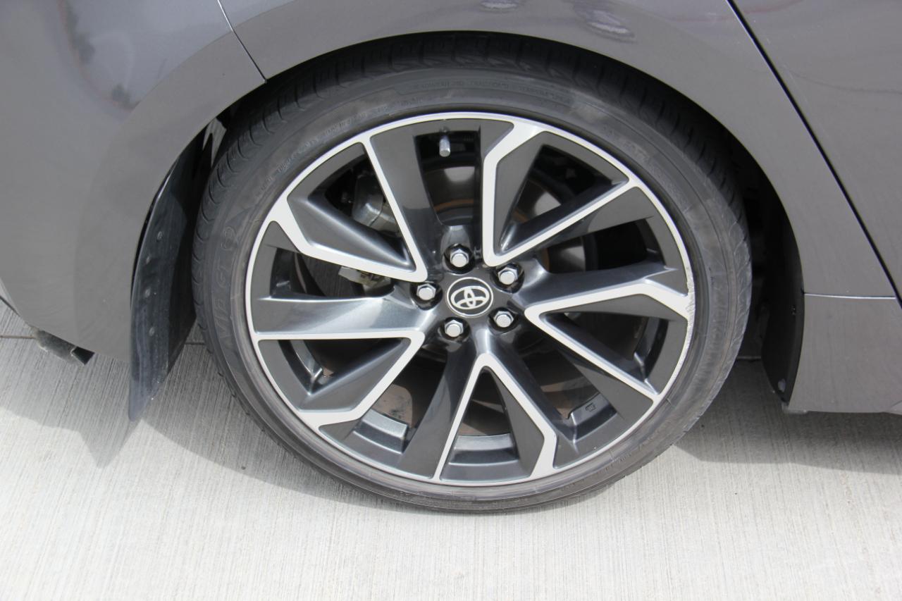 Toyota Corolla XSE Hatchback CVT 2022