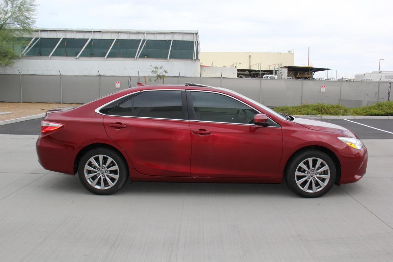 Toyota Camry XLE 2017