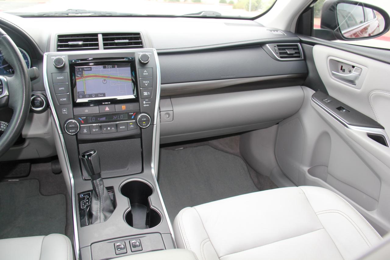 Toyota Camry XLE 2017