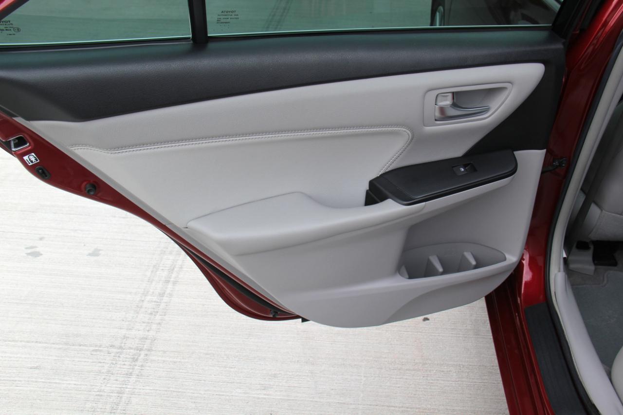 Toyota Camry XLE 2017