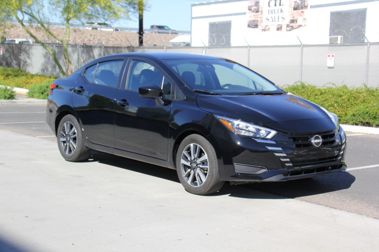 Nissan Versa SV 2025