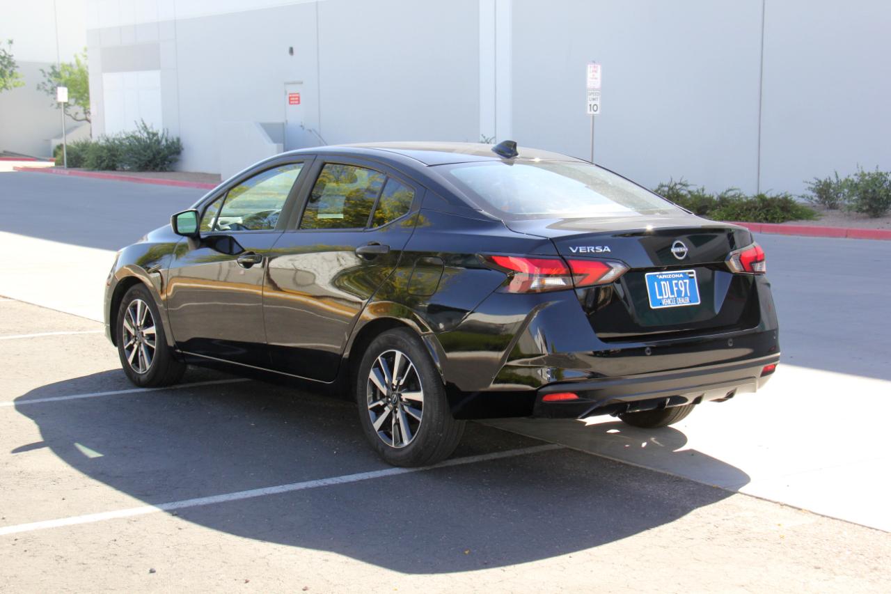 Nissan Versa SV 2025
